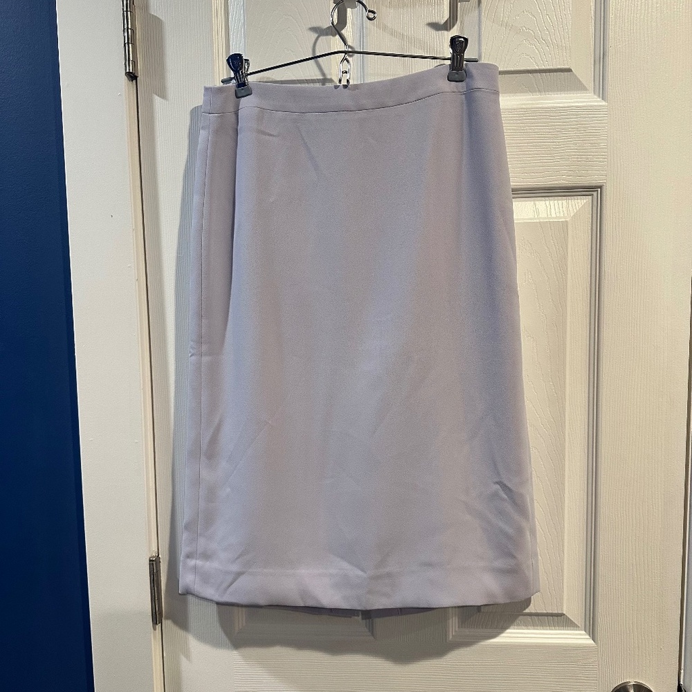 J Crew 365 Lavender Purple Pencil Skirt size 6